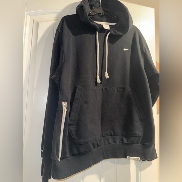 NIKE DRI-FIT STANDARD ISSUE PULLOVER BASKETBALL HOODIE - MEN'S Size Large* - Picture 6 of 14